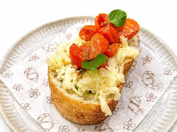 Bruschetta Caprese