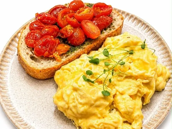 Bruschetta Egg