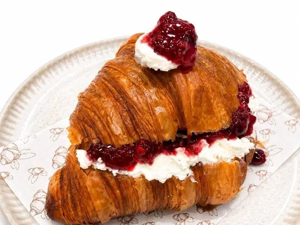 Croissant Berry Mix